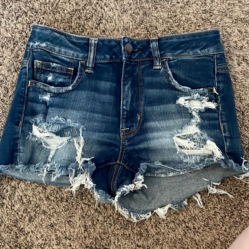 American Eagle short